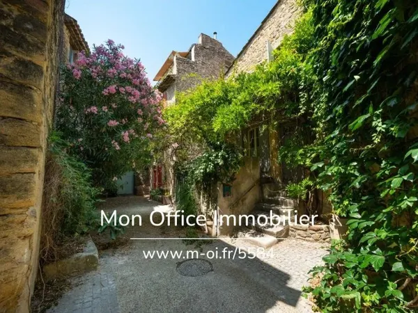 Référence : 5584-SKA. - Maison de village 4 piéces