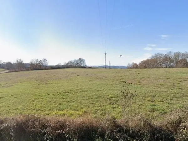 Terrain 3700 m²