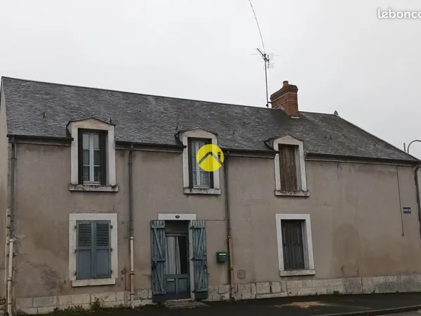 Maison 120 m2 cour et garages