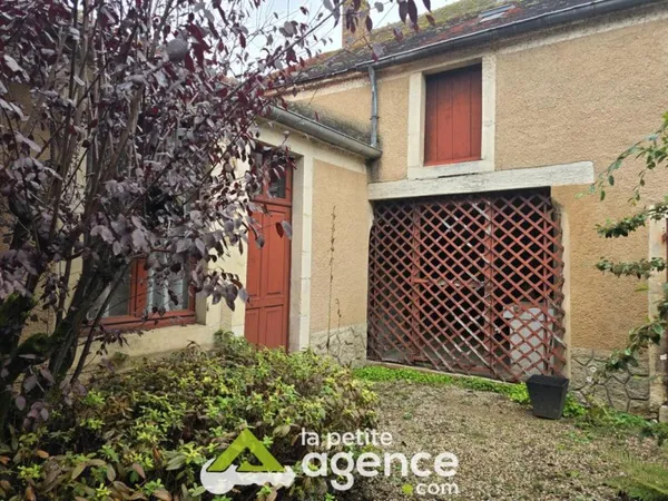 DUN SUR AURON : Charmante maison de ville édifiée sur 552 m2