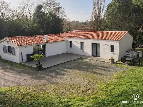 Maison La Garnache 5 pièce(s) 115.74 m2