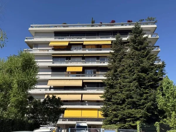 Appartement 3 pièces 81 m²