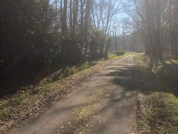 Terrain de loisirs avec Abris de jardin 3000m2 clôturé