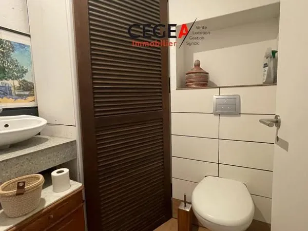 Maison 11 pièces 325 m²