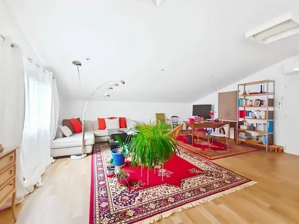 Maison 6 pièces 185 m²