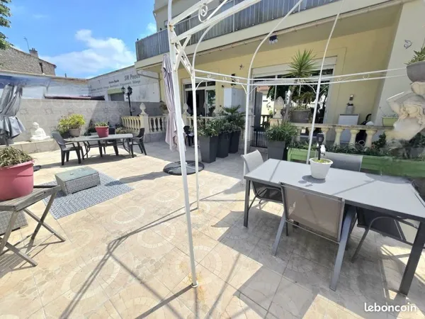 Immeuble 150 m²