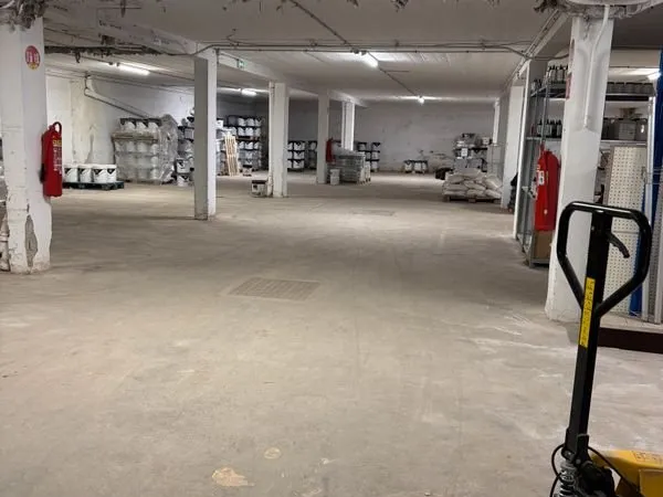 Local stockage - zone Signac Murs à pêches - 444m2