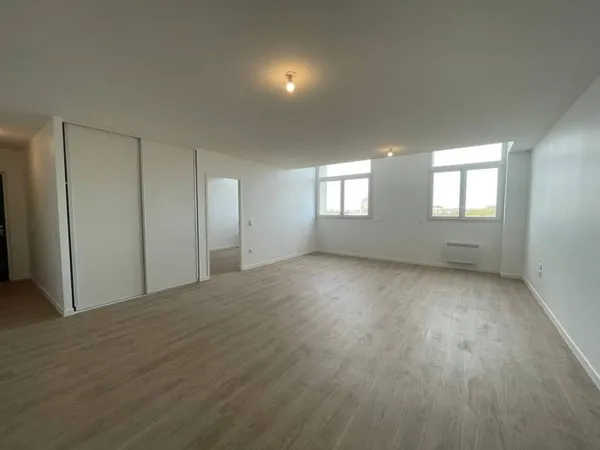 Appartement 8 pièces 80 m²
