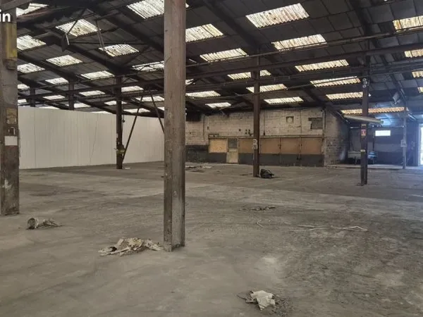 Local 2500 m² Sarreguemines