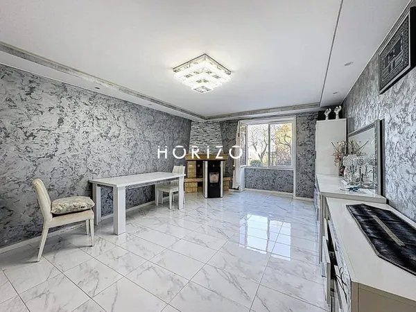 Maison 9 pièces 204 m²