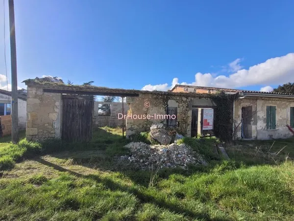 Beau Terrain à batir de 135m² à Saint-Sauveur - Opportunité à saisir !