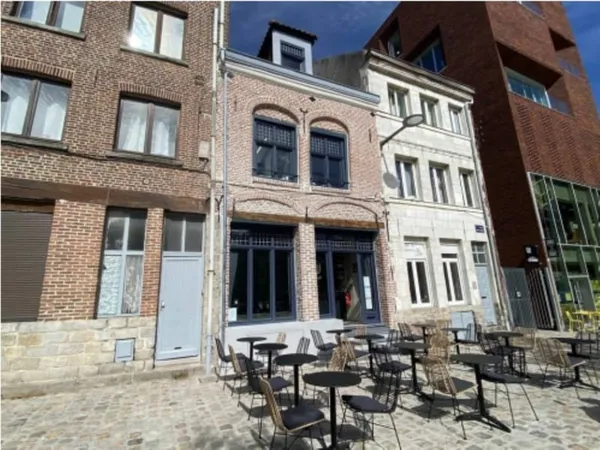 Local commercial 170 m²