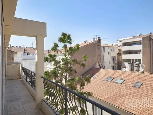 Exclusivité - Deux appartements à vendre au coeur de Cannes, Rue Florian - Idéal investissement ou p
