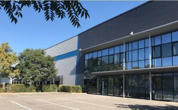 Entrepôt 10404 m²
