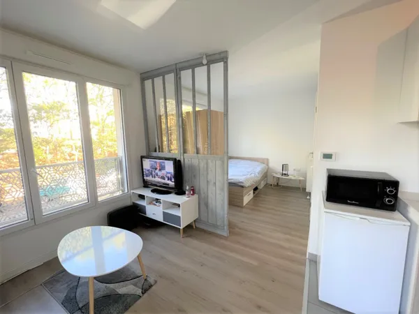 Beau studio récent quartier recherché