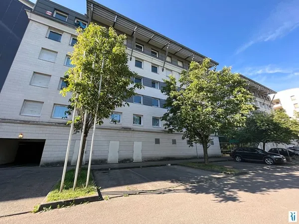 Grand studio proche faculté de médecine ? Idéal investissement ou étudiant