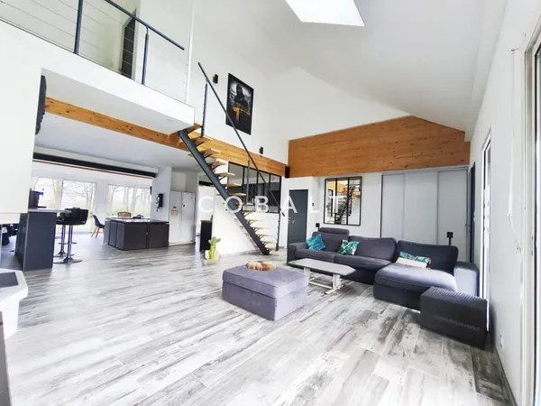 Maison 180 m2 rénovée avec goût