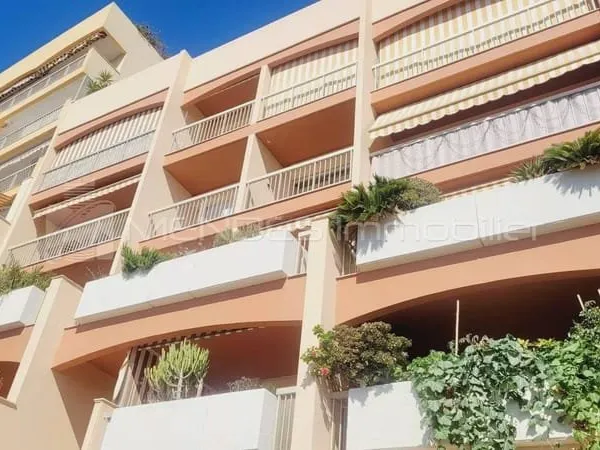 Studio 1 pièce 30 m²