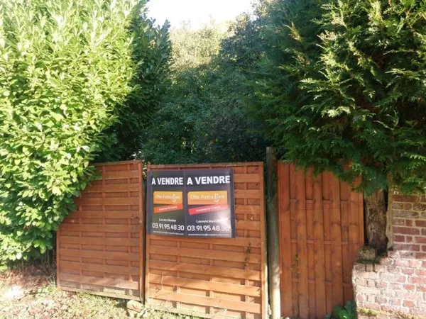 TERRAIN 1160m²