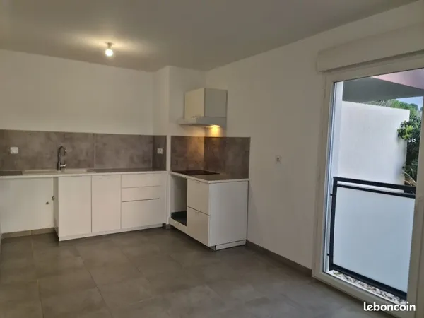 T3 Chateau Gombert residence la Meridienne