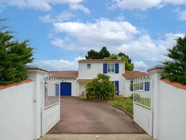 MAISON THARON PLAGE