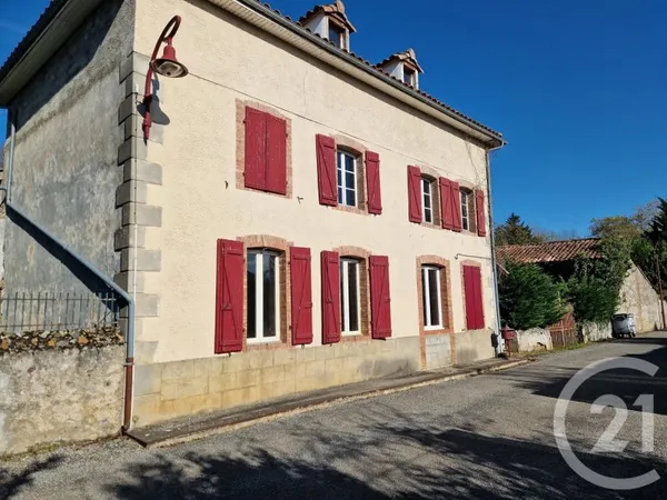 Maison 6 pièces 300 m²