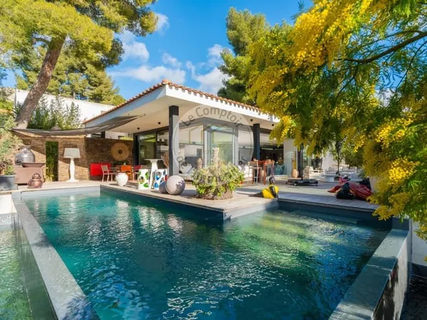 LA PANOUSE 13009: Maison d'architecte d'exception 350m2 ave