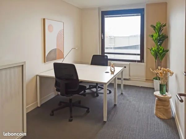 Bureau privé à louer pour 2 personnes à Strasbourg Les Halles