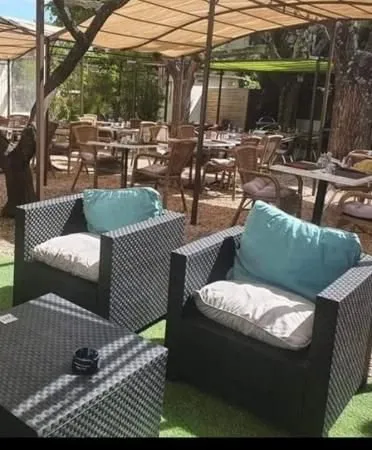 Commerce restaurant, pizzeria Puimoisson