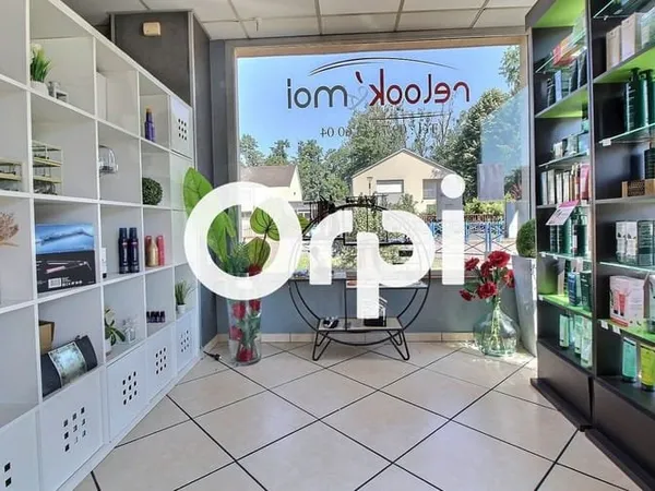 Local commercial 80 m²