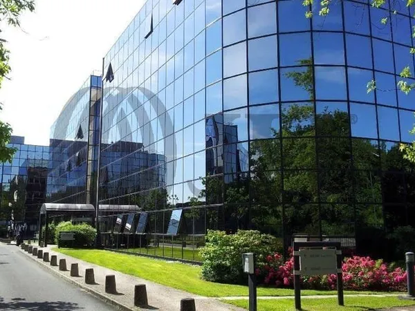 Bureaux 2667 m²