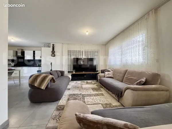 Maison 5 pièces 140 m²