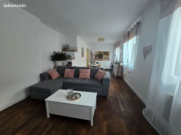 Location appartement centre ville Eymet