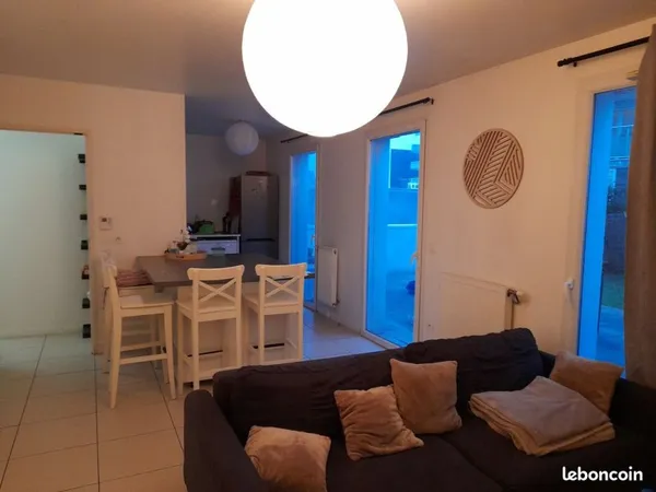 Chambre dans colocation meublé
