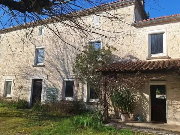 Maison 9 pièces 272 m²