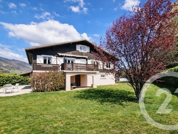 Maison 7 pièces 142 m²