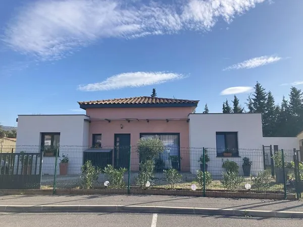 Maison PP (accessible PMR) 100 m2 - 2ch- terrasse couverte - jardin