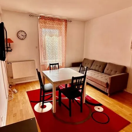 Appartement meublé 3 pièces marché des vosges