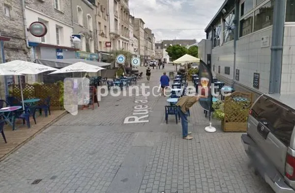 Local commercial 250 m²