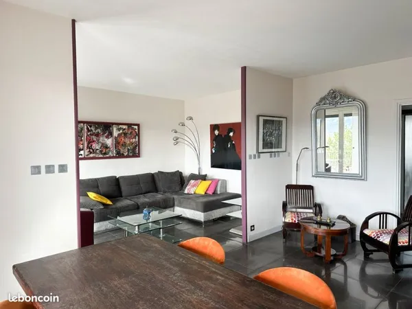 Appartement 4 pièces - 86 m² - Balcon, garage et cave