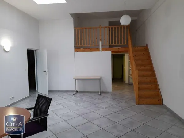 Local professionnel 44 m²