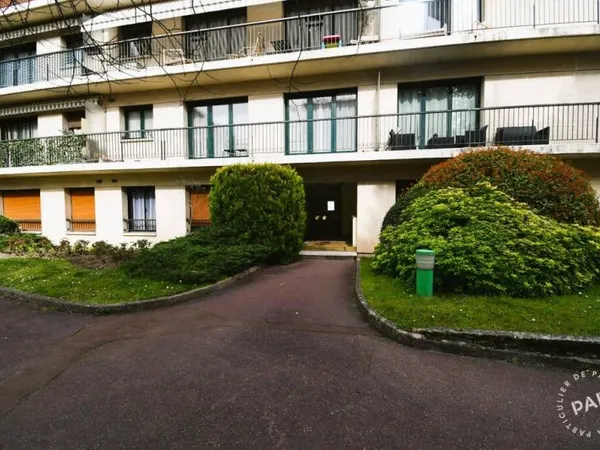 Studio 1 pièce 13 m²
