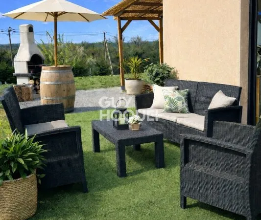 FELZINS - Maison récente T4 de 94 m2, de plain-pied avec vue dominante - Terrain piscinable de 1 530