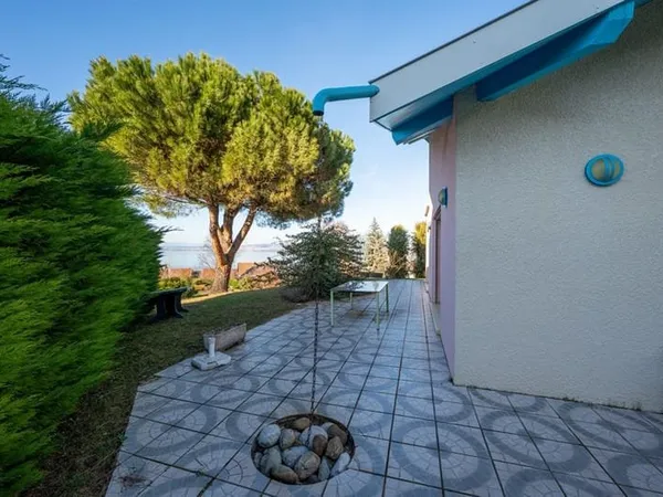 Maison 6 pièces 275 m²