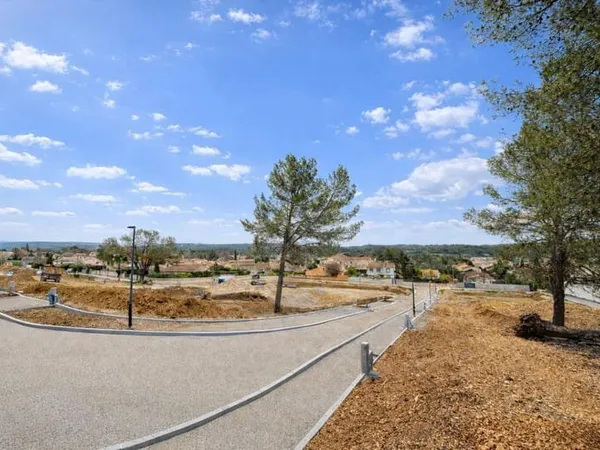 Terrains à bâtir à MONTARNAUD, LE BOIS DU CHATEAU. 600m2