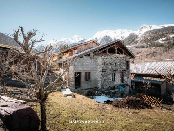 Opportunité de rénovation avec potentiel foncier - Centre vi