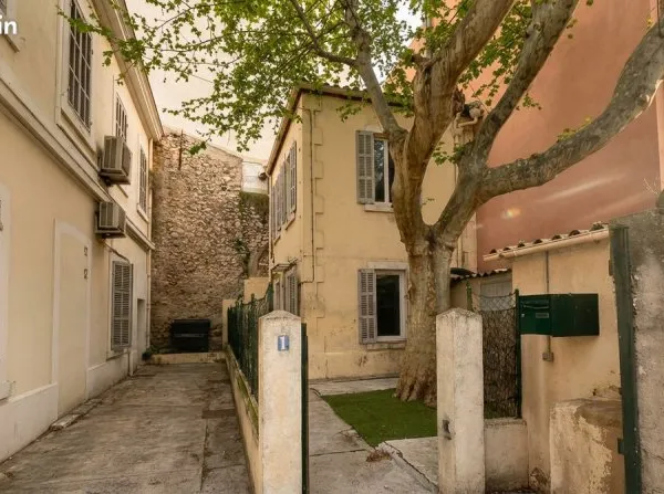 Maison de ville type loft T2/T3 avec jardin - Marseille 13010 Saint-Loup