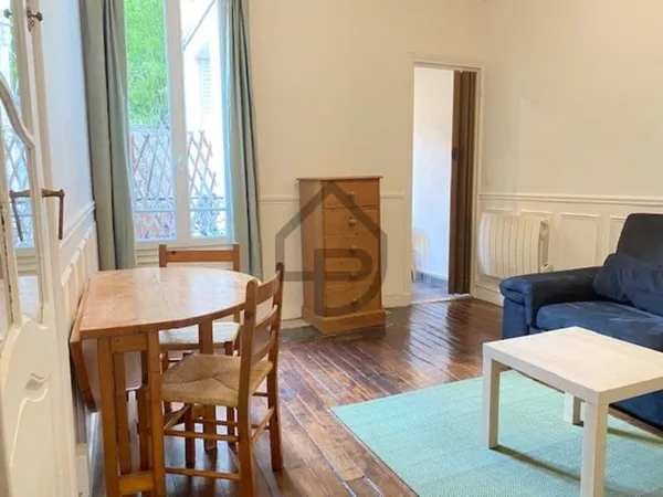 DEUX PIÈCES LOUE MEUBLE DE 36M²