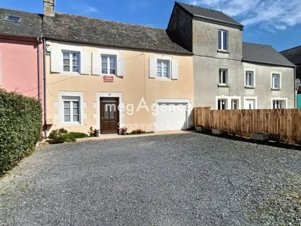 PRE EN PAIL - MAISON DE BOURG AVEC JARDIN