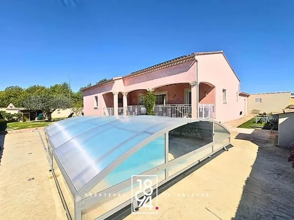 Manduel, villa 123m2, jardin, piscine, panneaux solaires